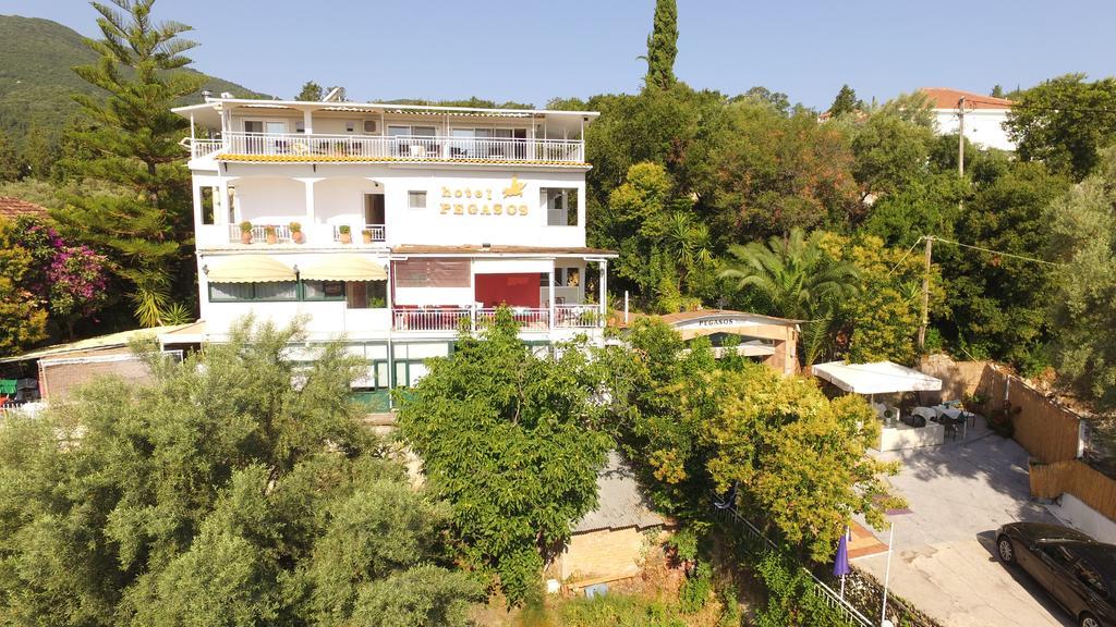 Hotel Pegasos Nikiana Exterior photo